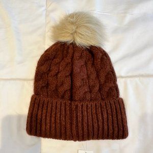 NWT Abercrombie & Fitch Pom Knit Hat - Maroon